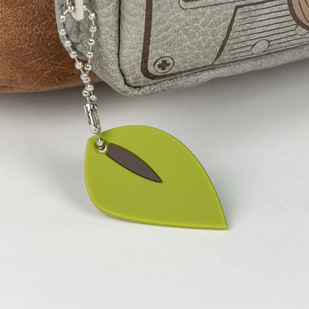 V4HE3EF0CA20D68EAFED6672D74088B344ER4591837P9